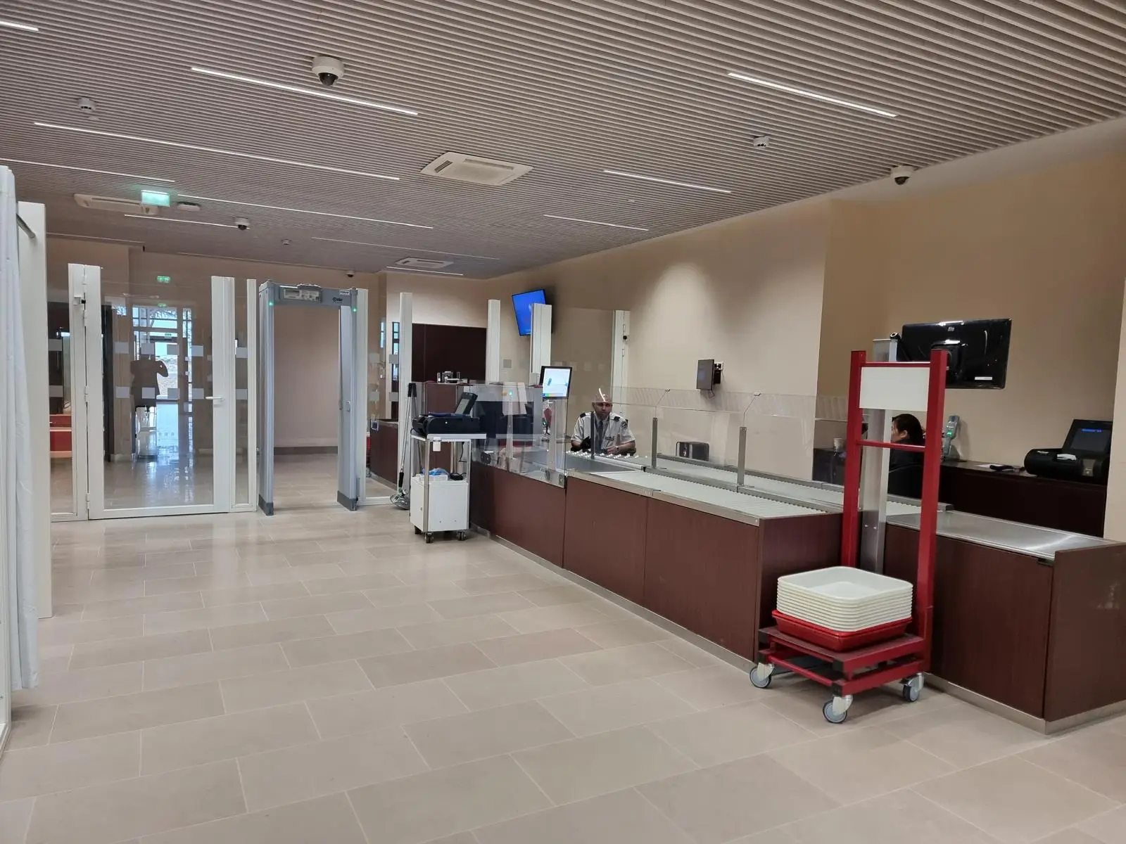 Paris-CDG-TARMAC-Service